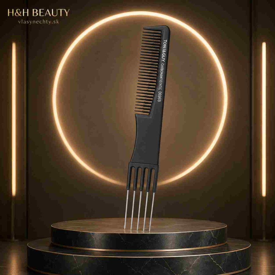 KADERNÍCKY HREBEŇ NA VLASY TONI&GUY CARBON ANTISTATIC 06969