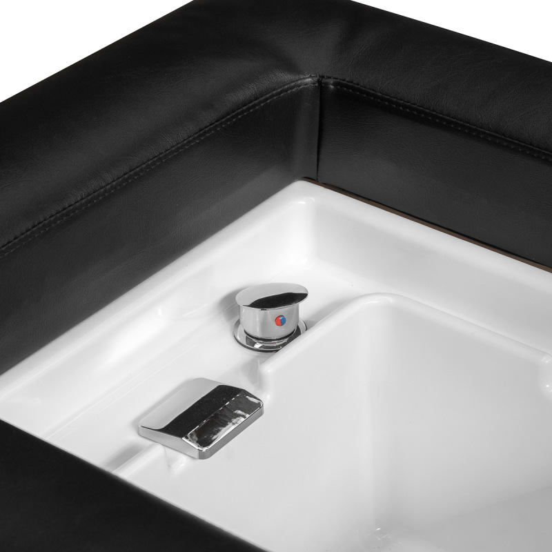 KADERNÍCKY UMÝVACÍ BOX Gabbiano Head Spa Bali čierny 13