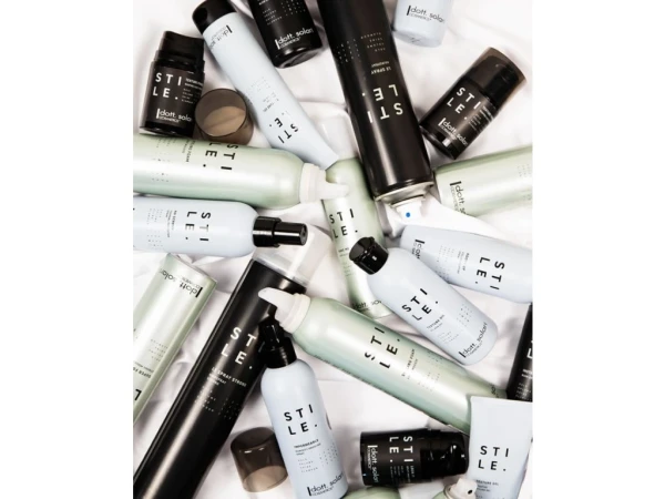 STILE Styling foam – Light mousse 300 ml 1