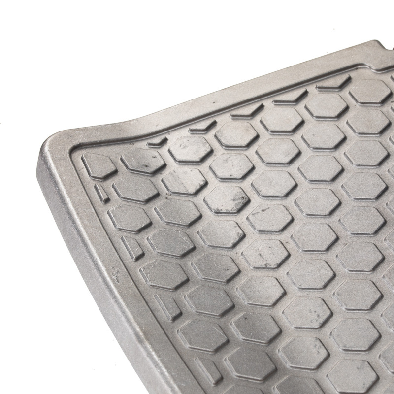 BARBERSKE KRESLO GABBIANO ELIAS ČIERNE 15