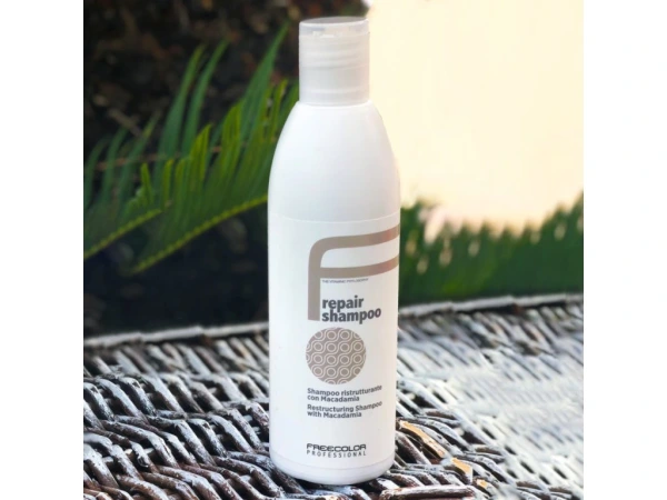 OYSTER FREECOLOR Makadamia reparačný šampón 250 ml 1