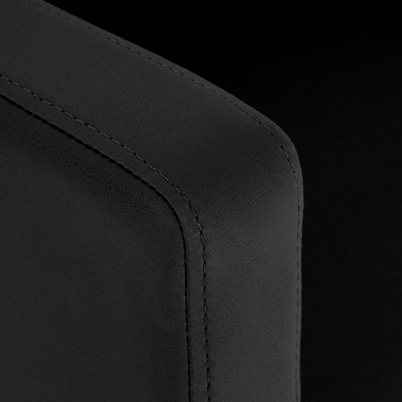 💇‍♀️ KADERNÍCKE KRESLO GABBIANO VITORIA – čierne | čierna štvorcová podstava 8